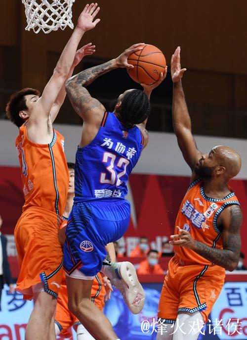 CBA俱乐部杯：爱德华兹23+7+5 江苏逆转辽宁