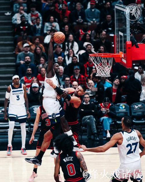 CBA俱乐部杯：爱德华兹23+7+5 江苏逆转辽宁